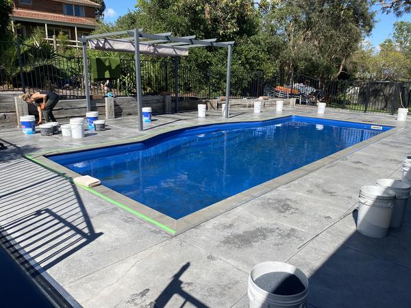 Pool surround before the decorative coating